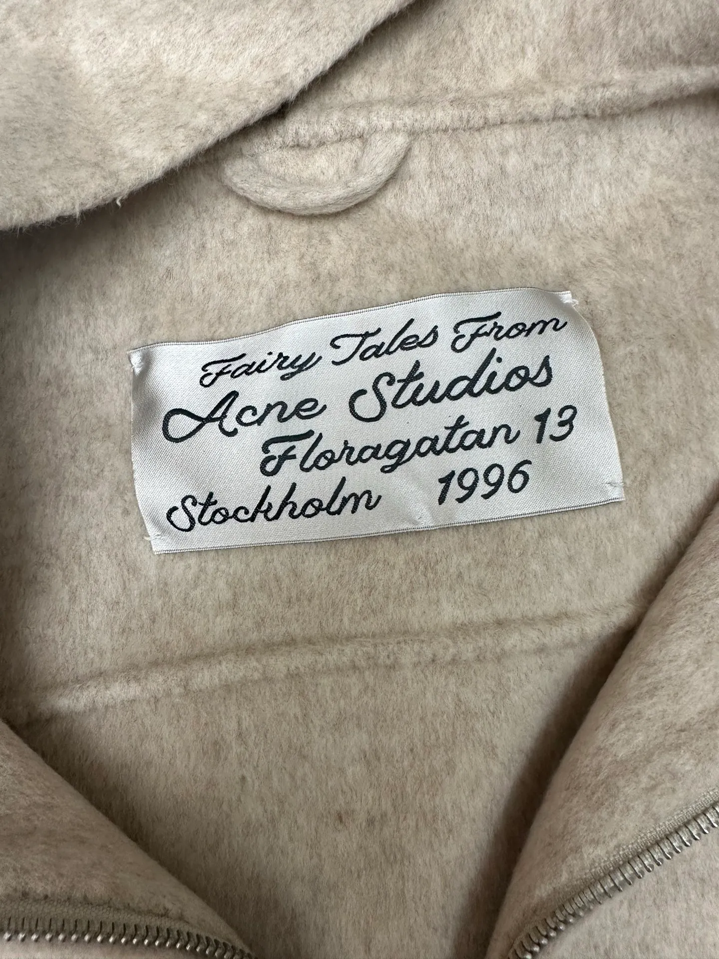 ACNE Studios 25ss ACNE， ， 35 ， YB 。 ， 90% +10% ， 。 TALON ， ， 。 ， YB ， ， ， ， 。 Same Style ， 。 ， ， Same Style！ Size：S M L XL